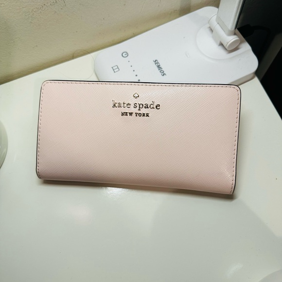 Kate Spade Wallet (Baby Pink) - Picture 5 of 8